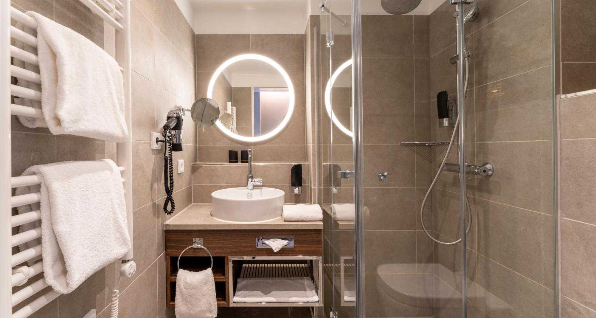 Plaza Premium Muenchen Hotel Ngoại thất bức ảnh