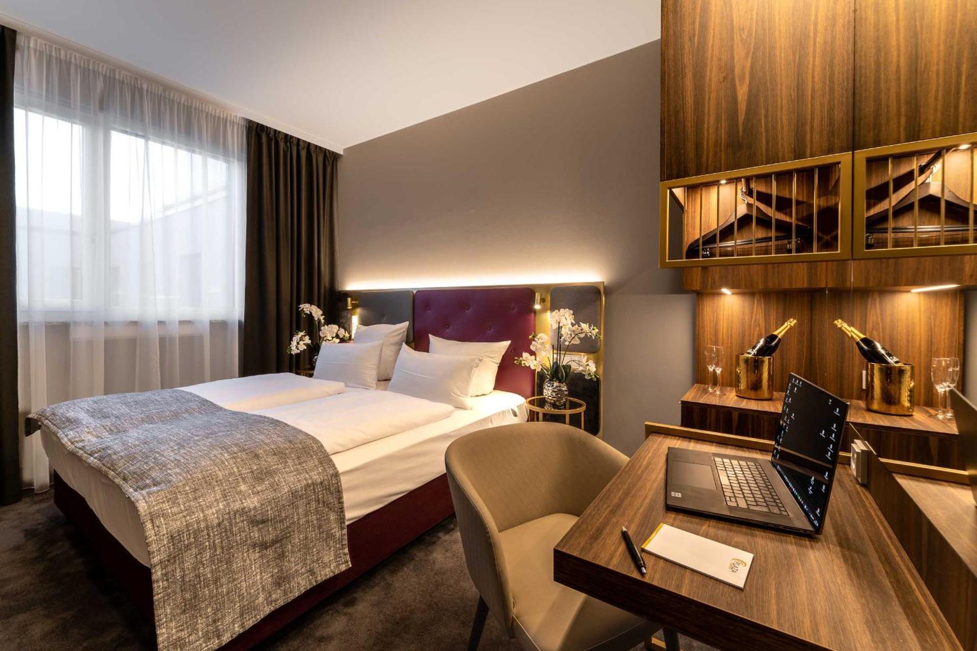 Plaza Premium Muenchen Hotel Ngoại thất bức ảnh
